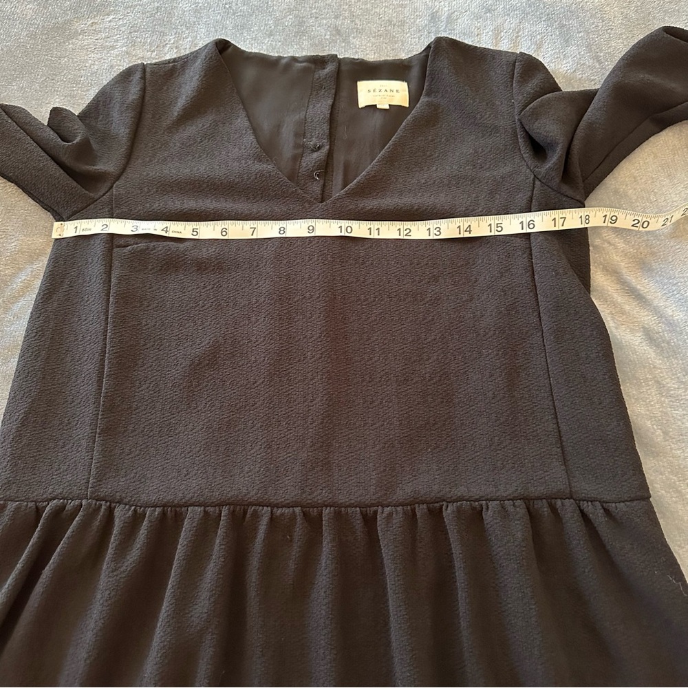 sezane Gilly wide a-line v-neck 3/4 sleeves button back lined black Mini Dress. - Picture 10 of 10